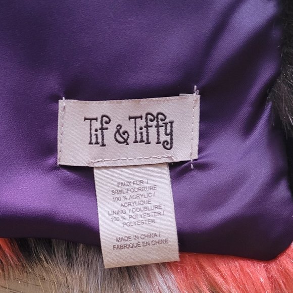 Tif & Tiffy Faux Fur Shawl - Picture 2 of 2